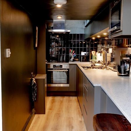 Modern 2 Bedroom Queen Street Apartment Норуич Екстериор снимка