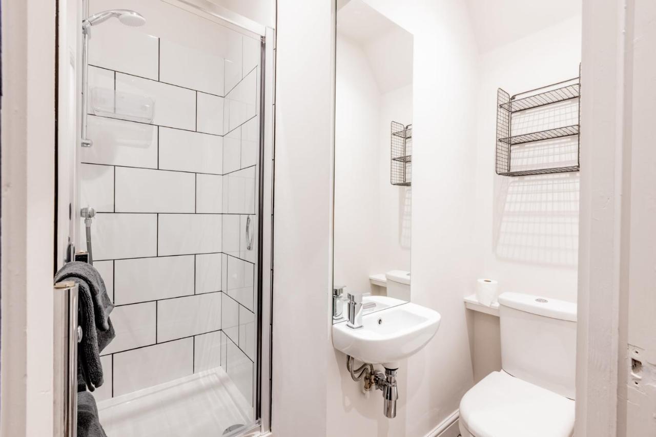Modern 2 Bedroom Queen Street Apartment Норуич Екстериор снимка