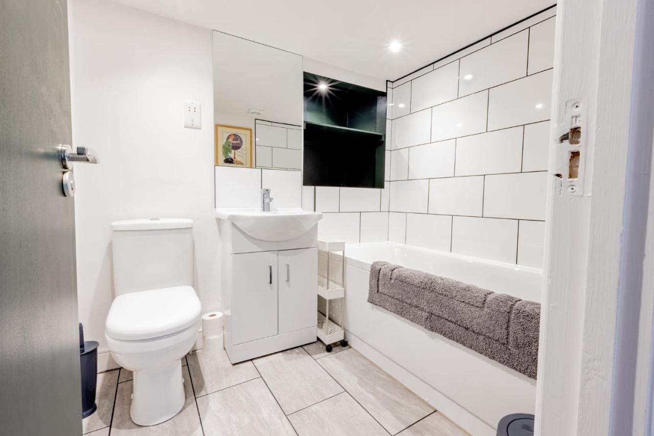 Modern 2 Bedroom Queen Street Apartment Норуич Екстериор снимка